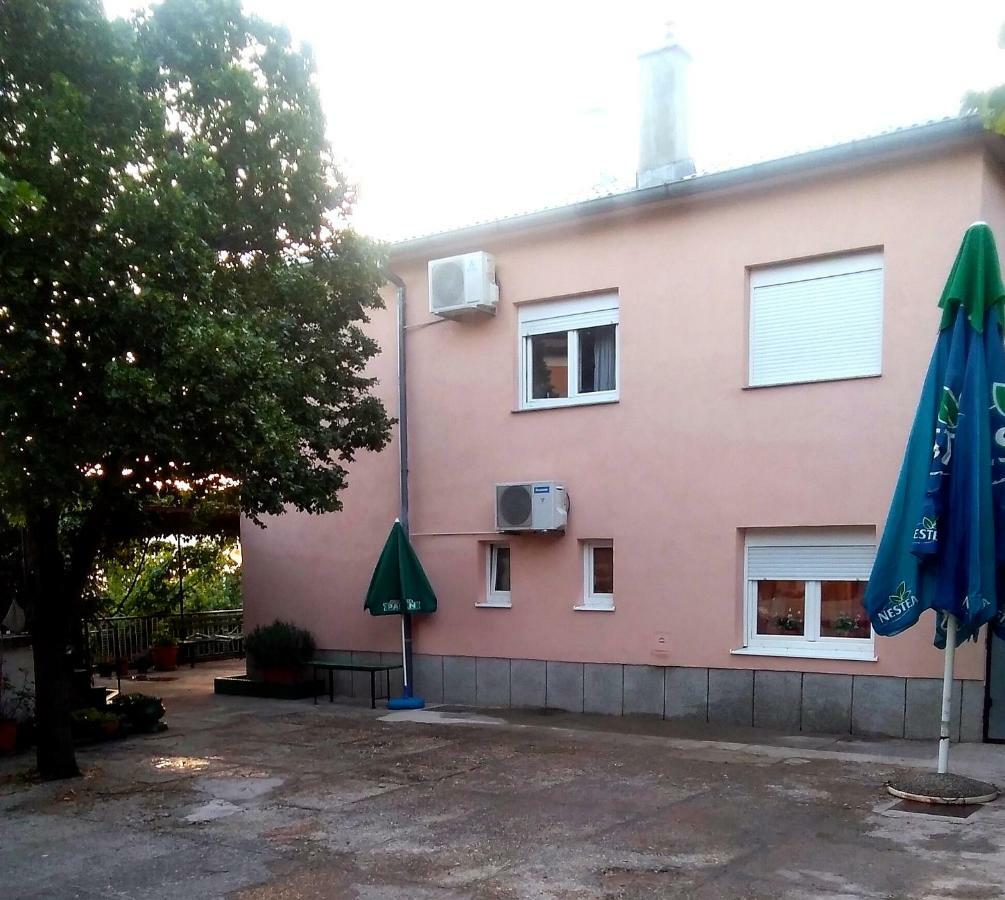 Apartment Nina Senj  Ngoại thất bức ảnh